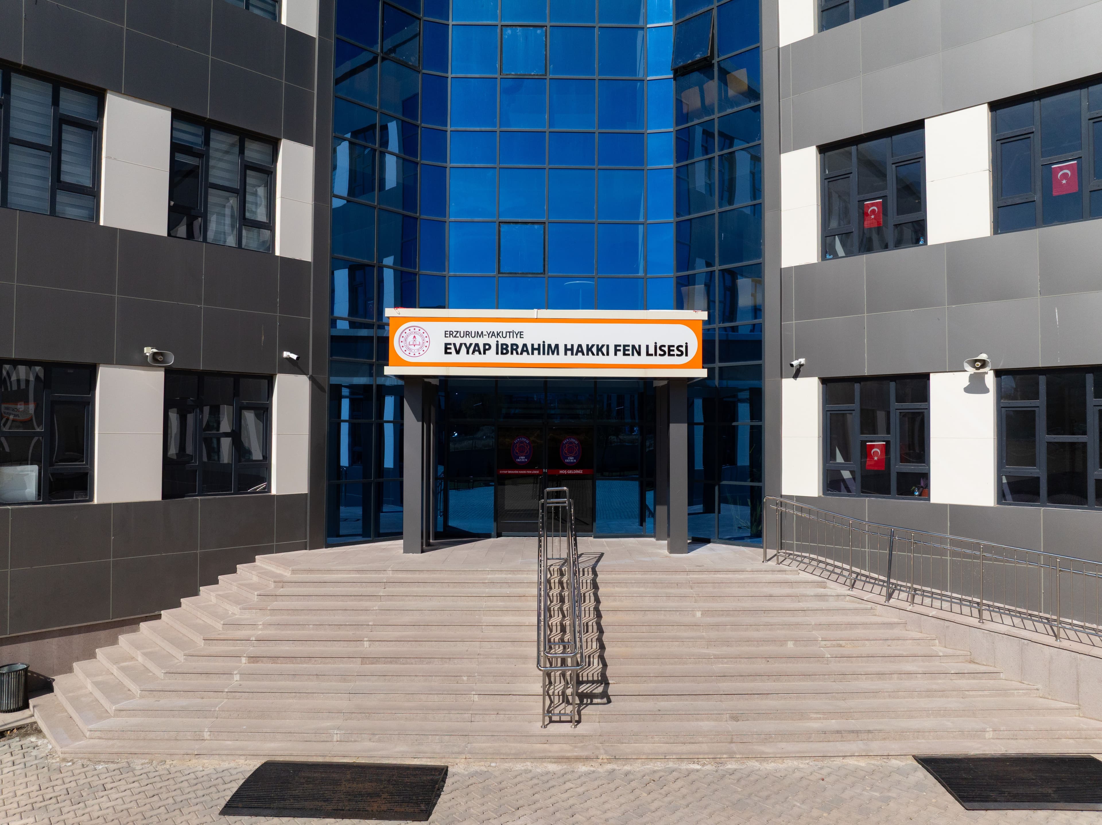 Evyap İbrahim Hakkı Fen Lisesi